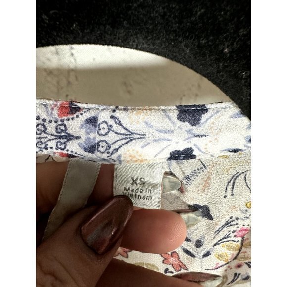 LAUREN CONRAD LADIES LONG SLEEVE FLORAL SHEER  BLOUSE (XS)   EUC    C-170‎ - Picture 2 of 6